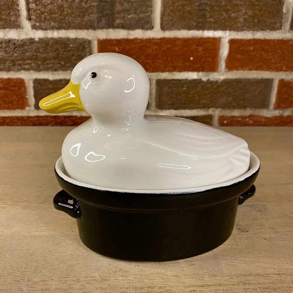 Hall Carbone Small Oval Duck Covered Casserole Baking Roasting Serving Dish 6”‎